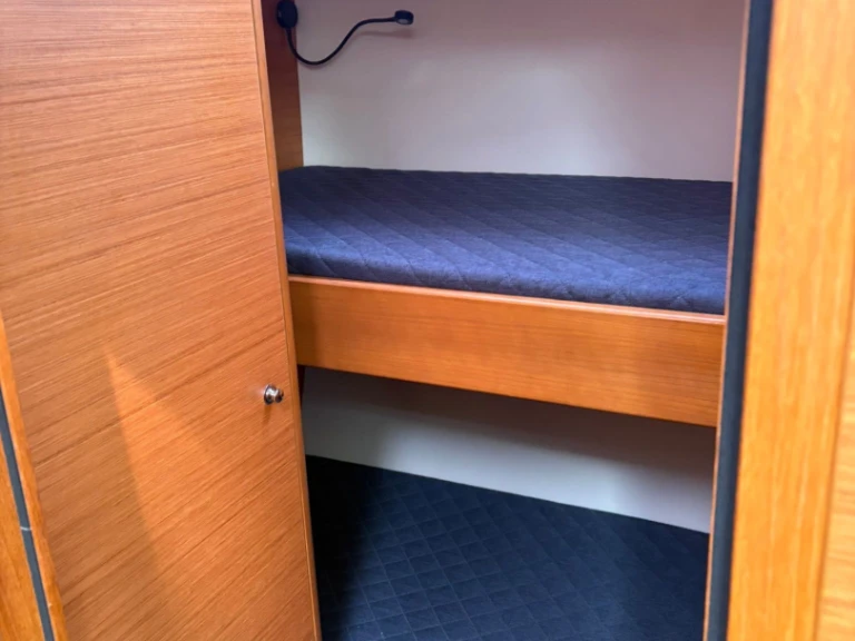 Wynajem Żaglowiec Dufour z patentem 