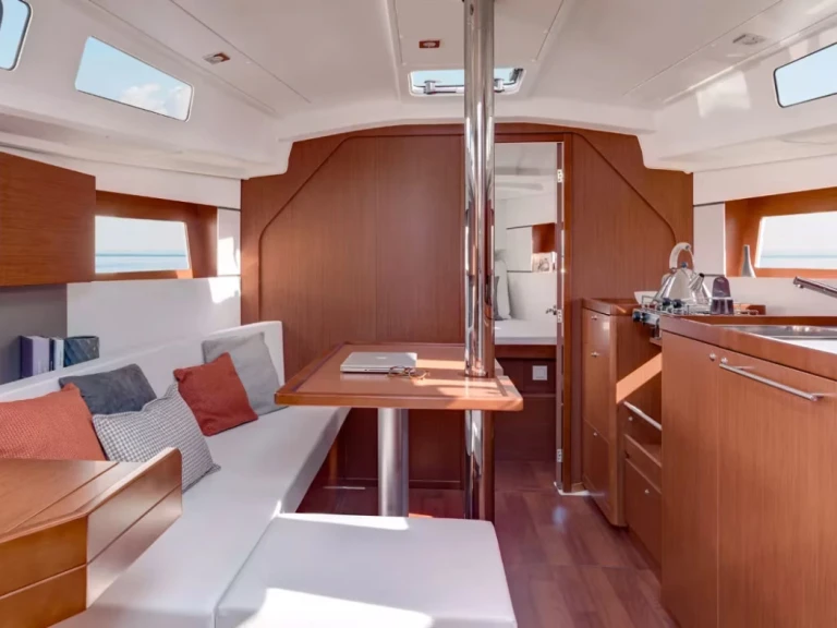Wynajem łodzi Bénéteau Oceanis 35 w Furnari na SamBoat 