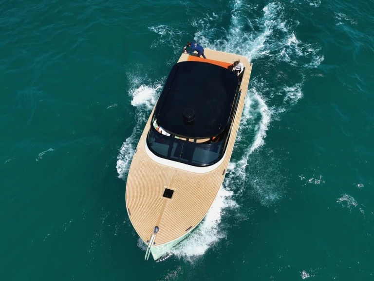 Wynajmij Motorówka z lub bez skippera Felix w Split