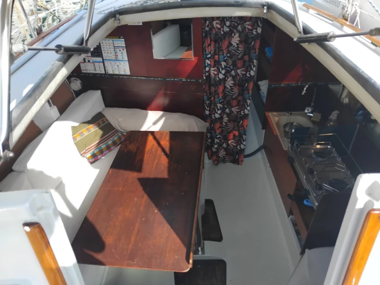 Wynajmij Żaglowiec z lub bez skippera Edel w Toulon