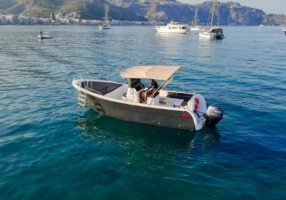 Wynajem łodzi Lever 750 w Giardini-Naxos na SamBoat 