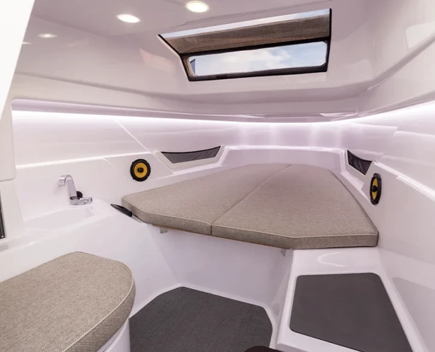 Axopar 25 między profesjonalistami a osobami prywatnymi w Santa Eularia des Riu