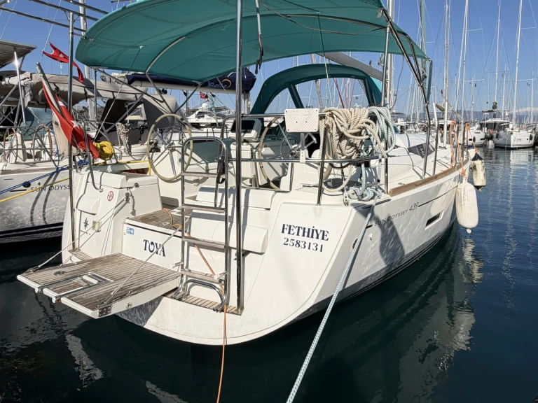Wynajmij Jeanneau Sun Odyssey 439 Toya w Fethiye