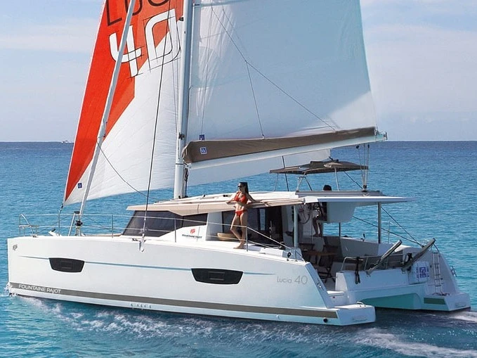 Wynajmij Fountaine Pajot Lucia 40 w Port Grimaud