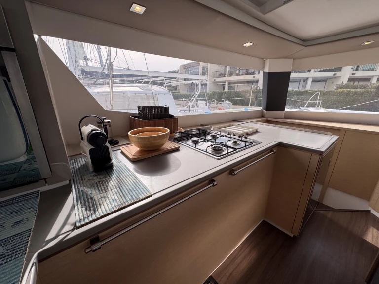 Wynajem łodzi Fountaine Pajot Saba 50 w Cogolin na SamBoat 