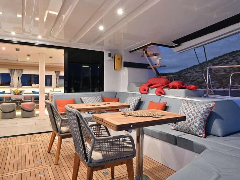 Wynajem łodzi Lagoon Utopia w Ateny na SamBoat 