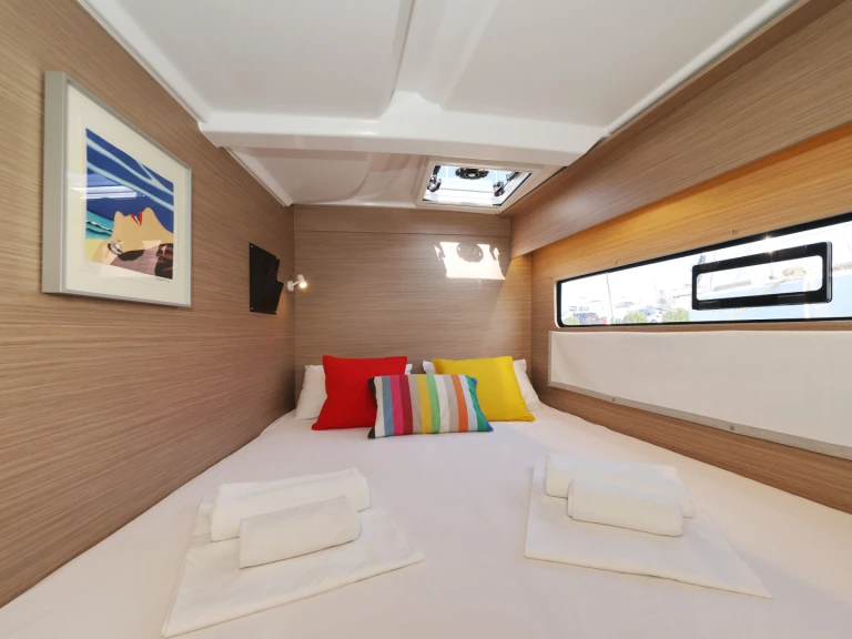 Wynajmij Katamaran z lub bez skippera Lagoon w Sukosan