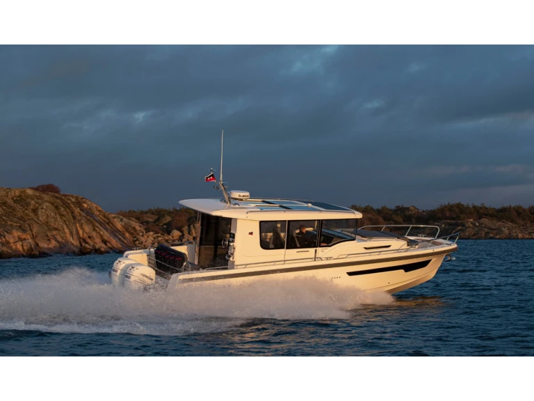 Wynajem Motorówka Nimbus z patentem 