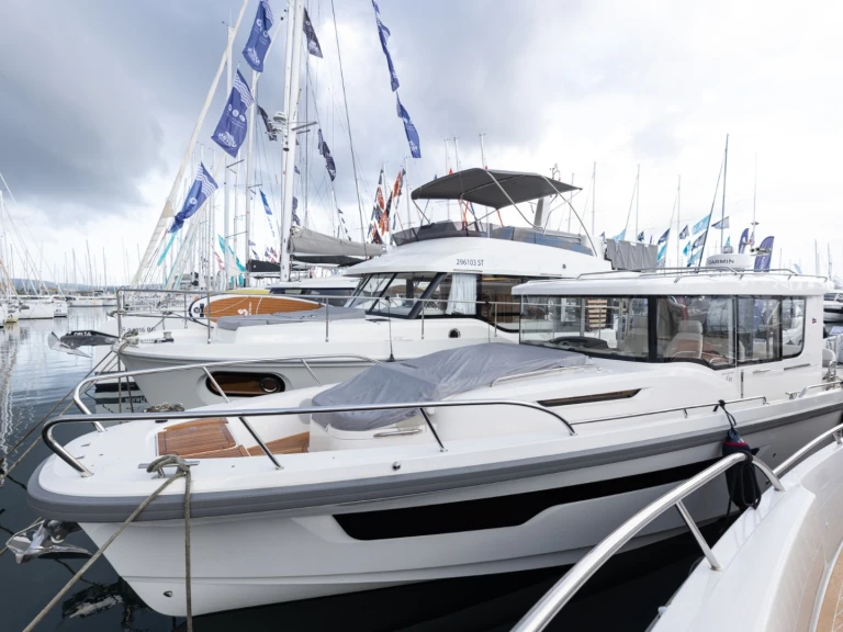 Nimbus Nimbus Commuter C11 między profesjonalistami a osobami prywatnymi w Split