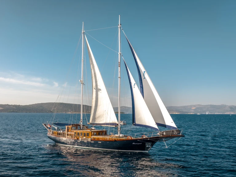 Wynajem łodzi Split tanio Gulet Smart Spirit