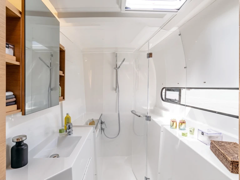 Wynajem Katamaran Excess z patentem 