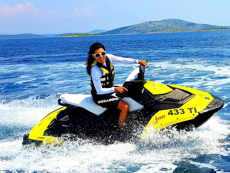 Wynajmij Jet ski z lub bez skippera Sea-Doo w Jezera