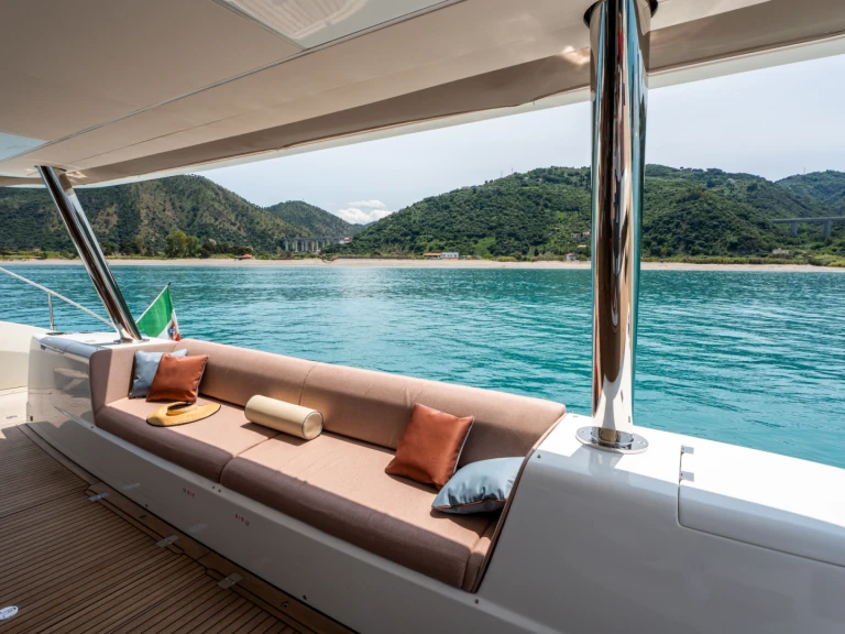 Katamaran do wynajmu w Castellammare del Golfo w najlepszej cenie