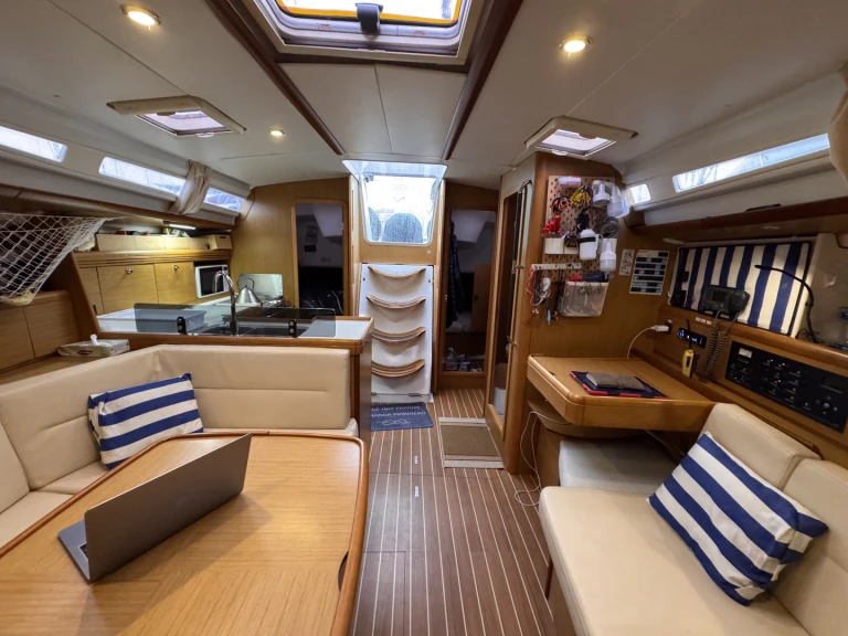 Wynajem w Ibiza Town- Jeanneau Sun Odyssey 42i na SamBoat