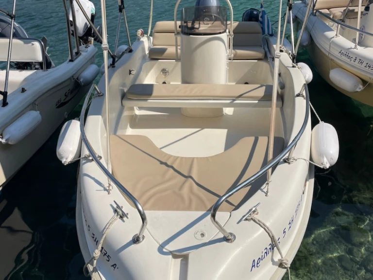 Wynajem łodzi Aríllas tanio Nireus 465