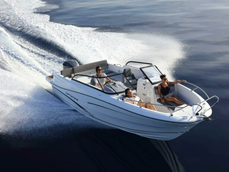 Motorówka do wynajmu w Sciez w najlepszej cenie