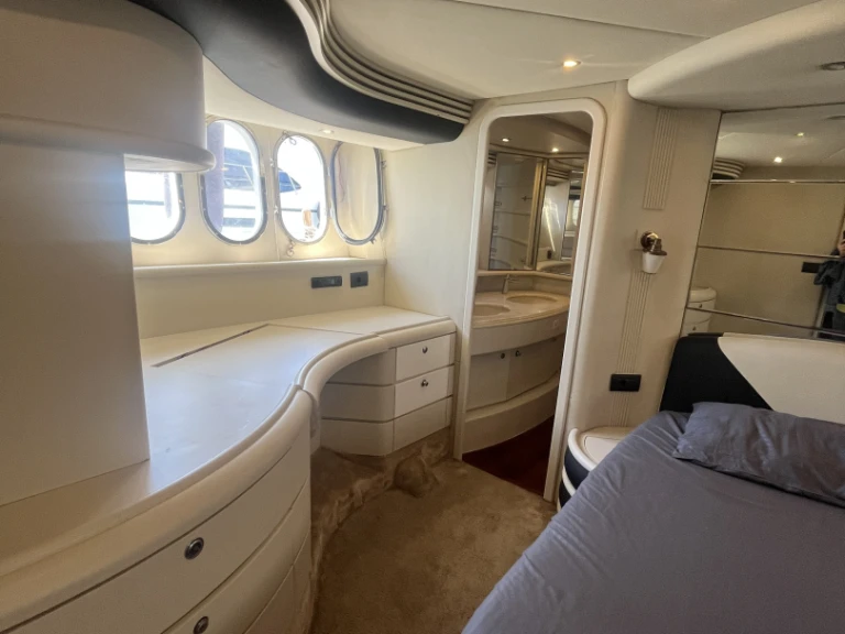 Wynajem łodzi Azimut Absolute 43 Fly w Beşiktaş na SamBoat 
