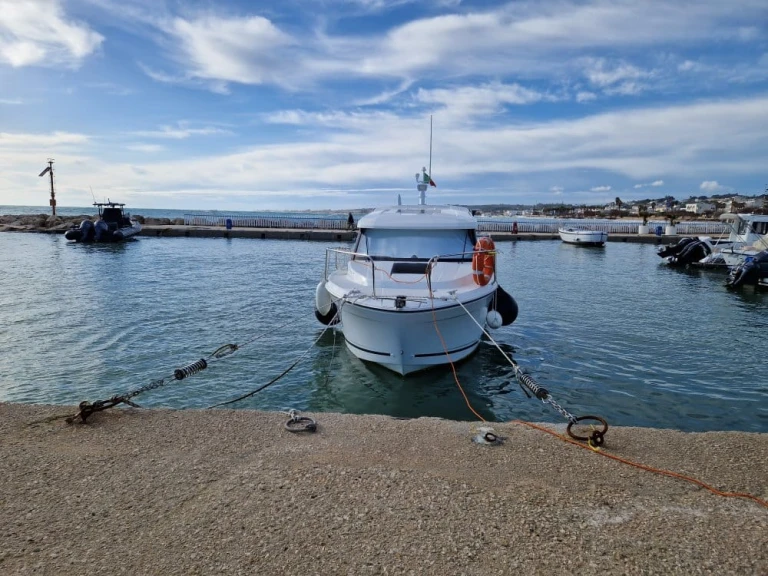 Wynajmij Jeanneau Merry Fisher 695 series2 w Torre Vado