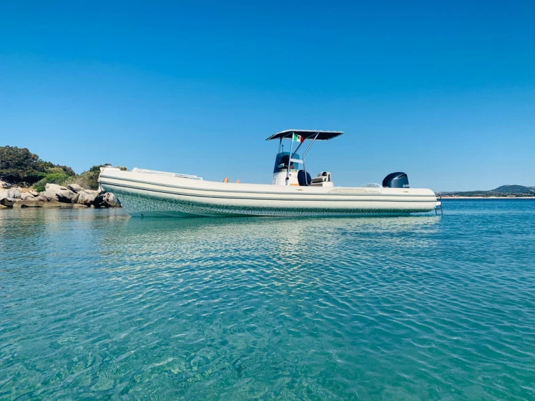 Wynajem łodzi Palau tanio Tempest 900