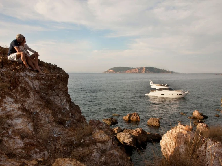 Wynajem łodzi Podstrana tanio Virtess 420 Fly