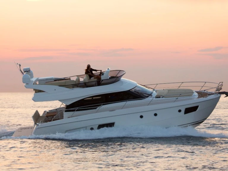 Wynajem Luksusowy jacht w Podstrana - Bavaria Virtess 420 Fly