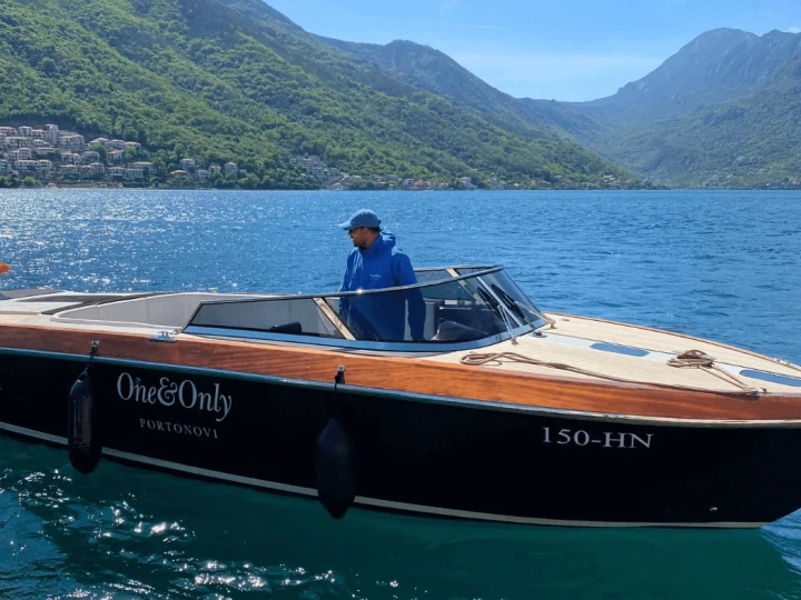 Wynajmij  Motorboat w Portonovi