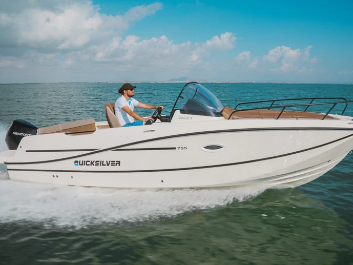 Wynajem Motorówka w Trogir - Quicksilver Quicksilver Activ 755 Sundeck