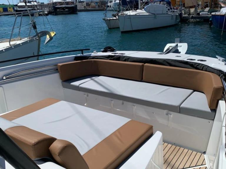 Wynajem łodzi Saint-Raphael tanio Flyer 9