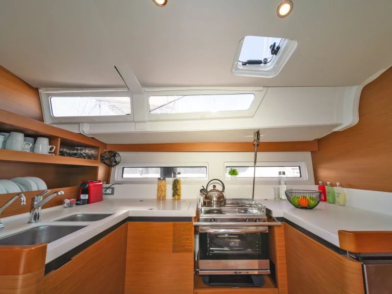 Wynajem Żaglowiec w Alimos - Jeanneau Sun Odyssey 490