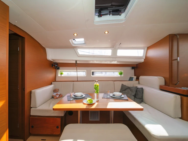 Wynajem łodzi Jeanneau Sun Odyssey 490 w Alimos na SamBoat 