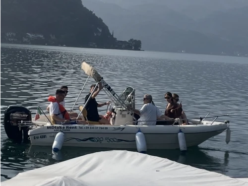 Motorówka do wynajmu w Brusimpiano w najlepszej cenie