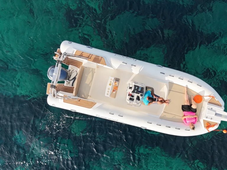 Capelli Tempest 700 między profesjonalistami a osobami prywatnymi w Galéria