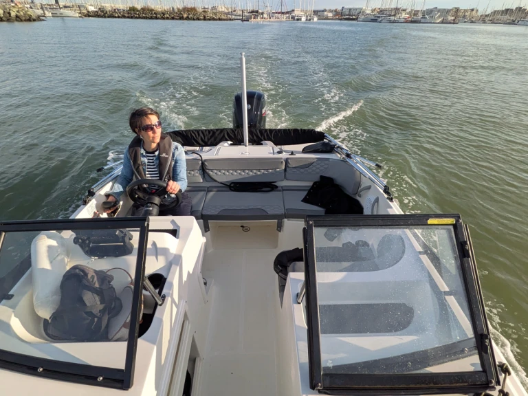 Motorówka do wynajmu w La Rochelle w najlepszej cenie