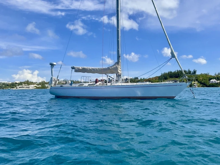 Wynajem Żaglowiec Nautor Swan z patentem 