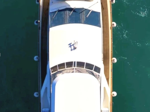 Wynajmij Versilcraft Falcon80 w Amalfi Coast