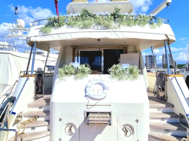 Wynajem Luksusowy jacht w Amalfi Coast - Versilcraft Falcon80