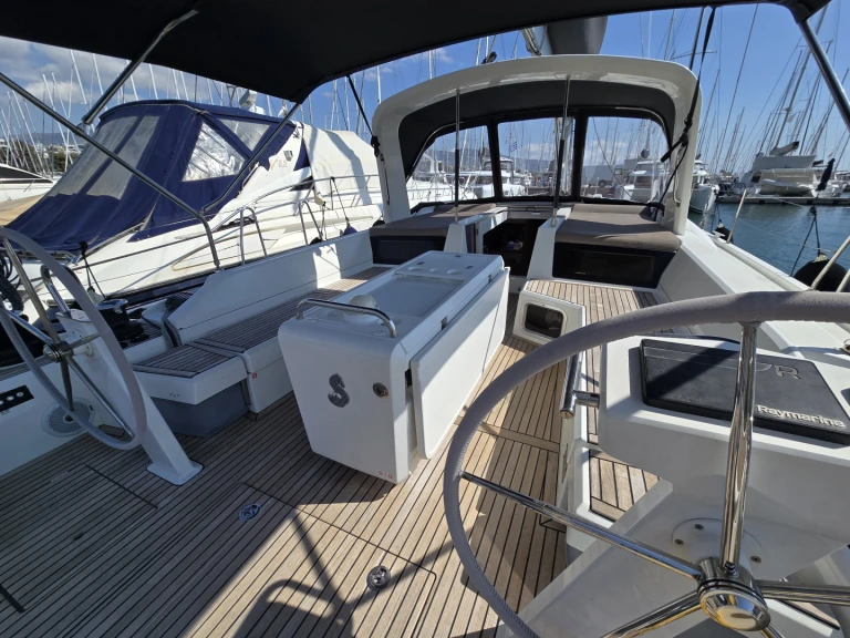 Wynajem Żaglowiec w Alimos - Bénéteau Oceanis 51.1