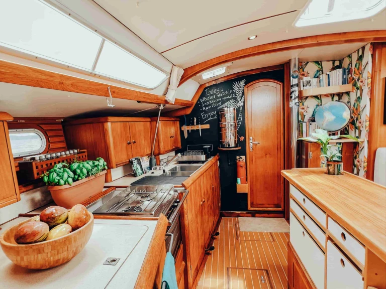 Żaglowiec do wynajmu w Port Denarau Marina w najlepszej cenie