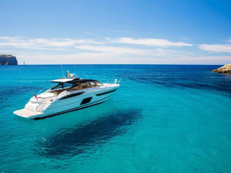 Wynajem Motorówka Princess z patentem 