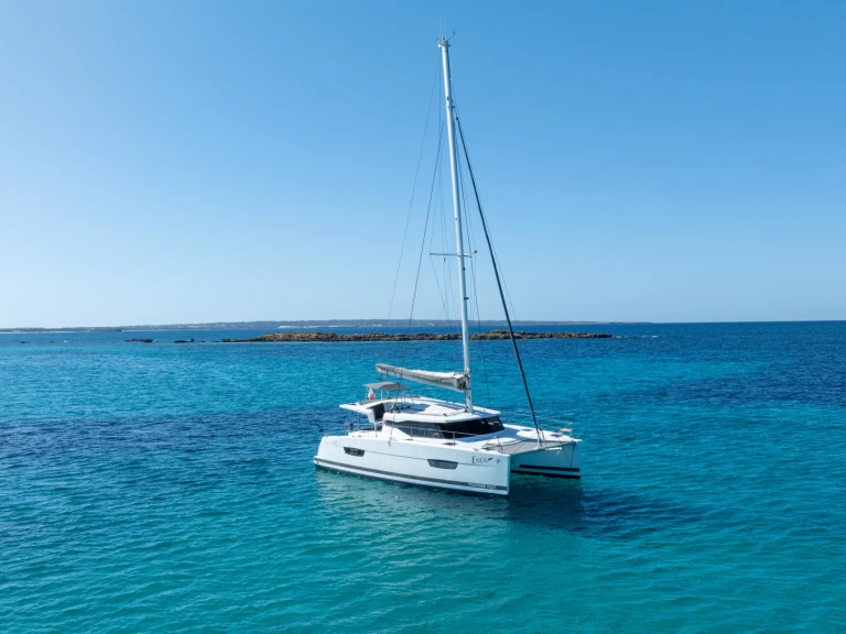 Wynajem Katamaran w Rangiroa - Fountaine Pajot Lucia 40