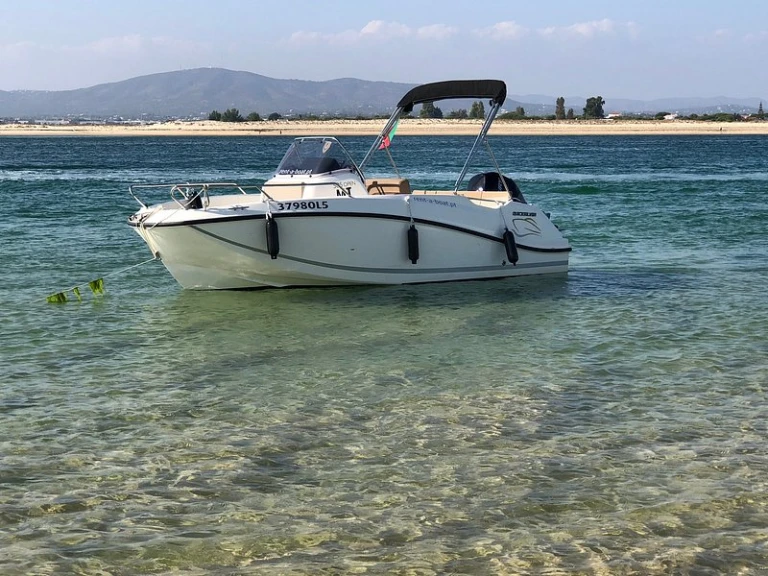 Wynajmij Quicksilver Activ 505 Open w Olhão