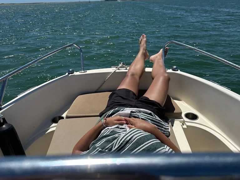Wynajem łodzi Quicksilver Activ 505 Open w Olhão na SamBoat 