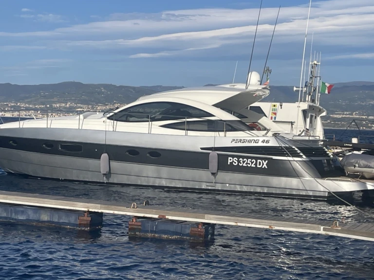 Wynajem w Monopoli- Pershing Pershing 46 na SamBoat