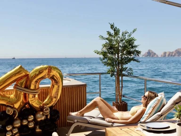 Wynajmij Custom Made 40 w Cabo San Lucas