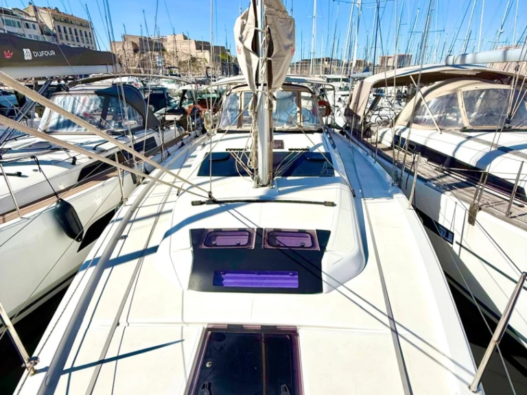 Wynajem w Ajaccio- Dufour Dufour 390 GL na SamBoat