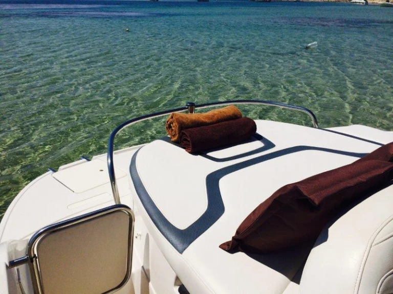 Wynajem łodzi Monterey Monterey 278 w Ibiza Town na SamBoat 