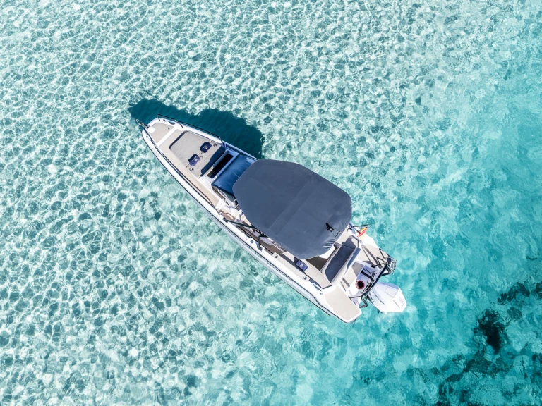 Wynajmij Axopar 25 w Santa Eularia des Riu