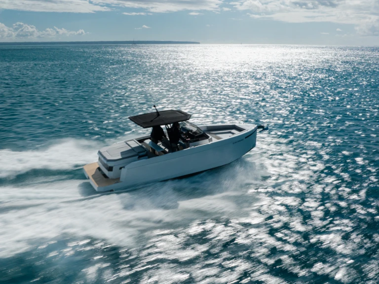 Wynajmij Motorówka z lub bez skippera De Antonio w Marina Botafoch