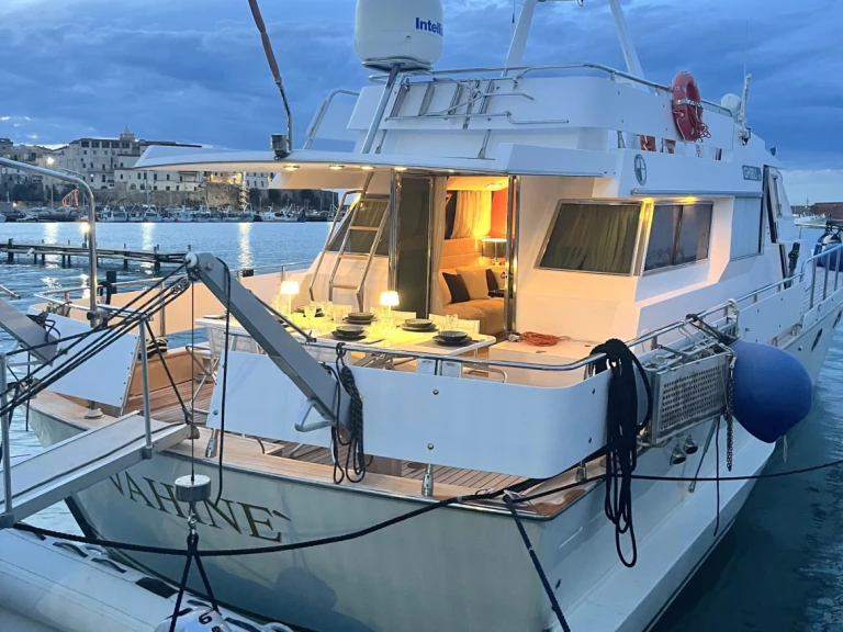 Wynajmij Ghibli Ghibli 19 w Porto Termoli