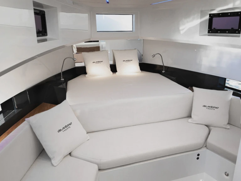 Wynajem łodzi De Antonio d36 w Marina Botafoch na SamBoat 